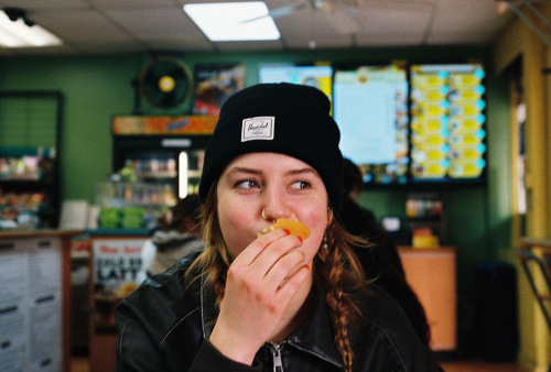 046Deviney016347-R1-038-17A